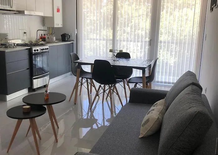Departamento 2 Ambientes Zona La Perla